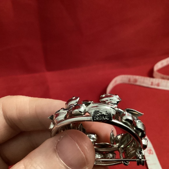 Jay Kel Original Aurora Borealis Rhinestones brooch - Picture 6 of 6